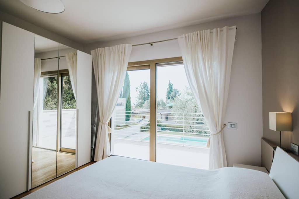 Casa Chiara Villa Gardone Riviera Exterior photo